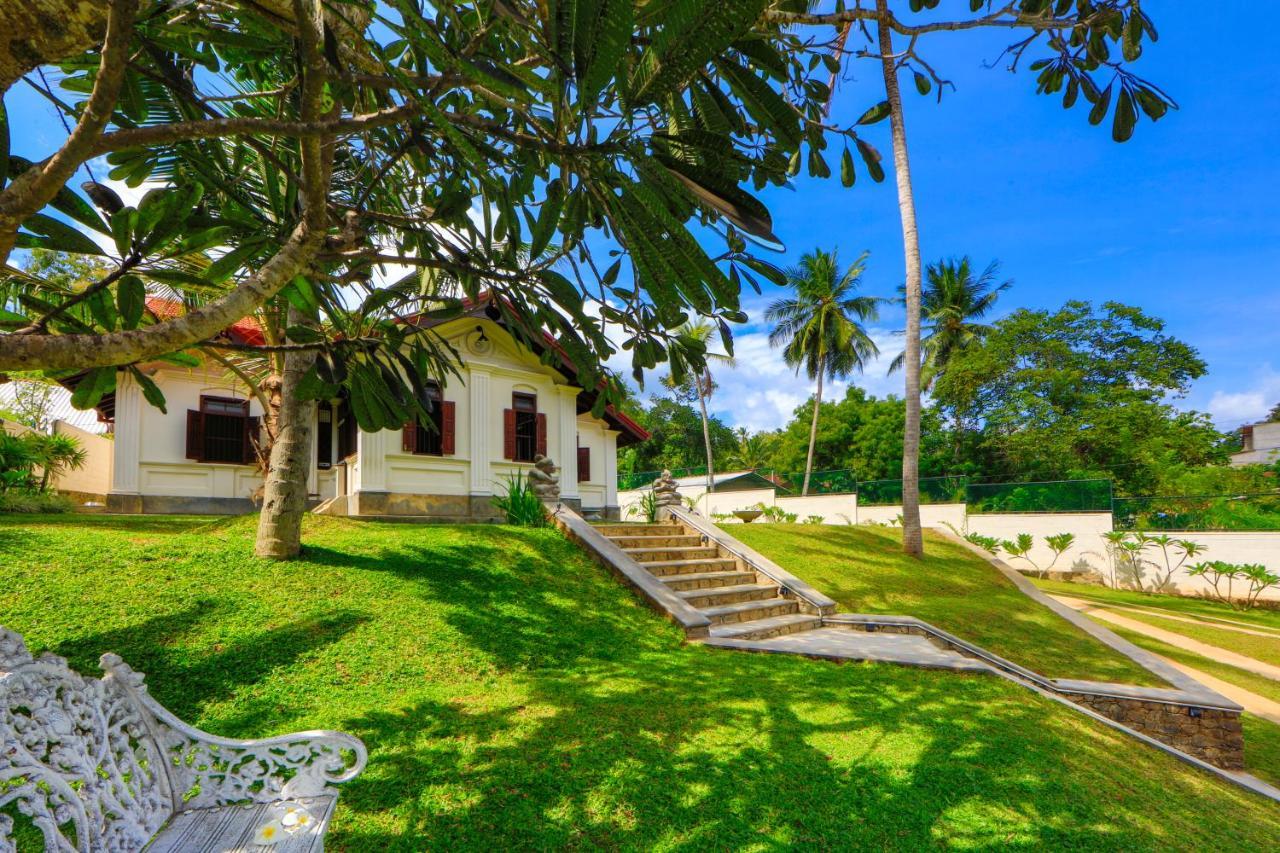 Satiana Tangalle Luaran gambar