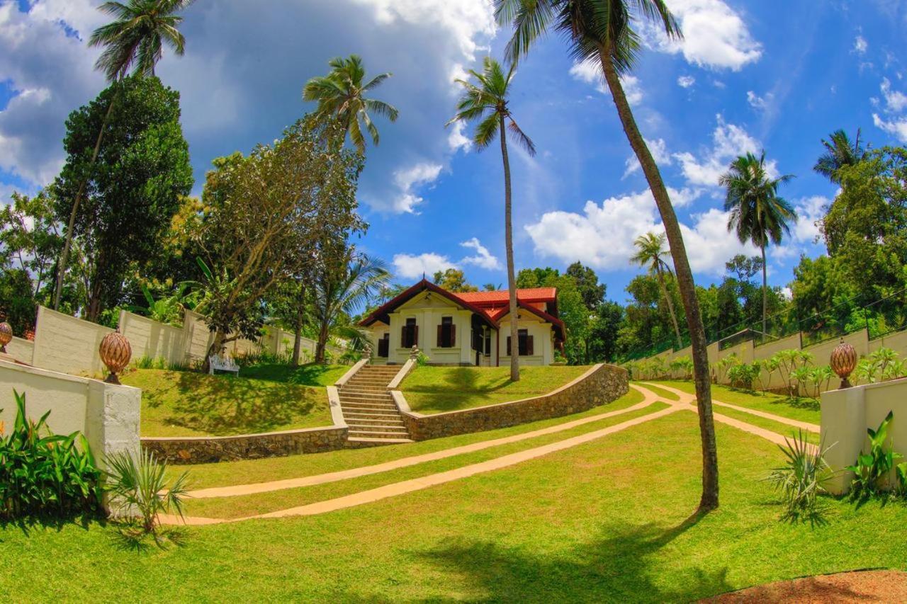 Satiana Tangalle Luaran gambar