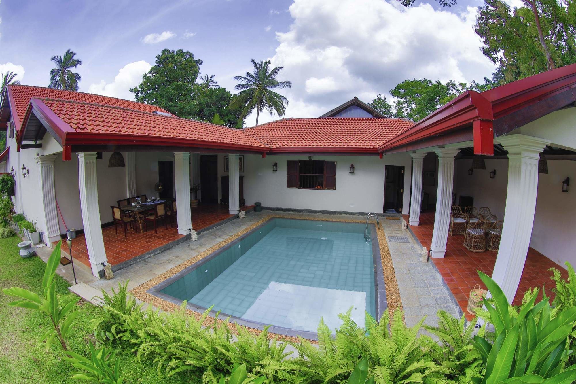 Satiana Tangalle Luaran gambar
